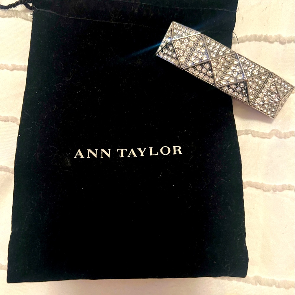 Ann Taylor 90s faux diamond stretch bracelet in EUC. C in a with dust bag.